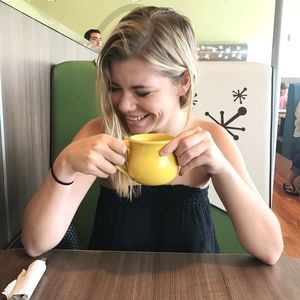 Meet your Posher, Abbie